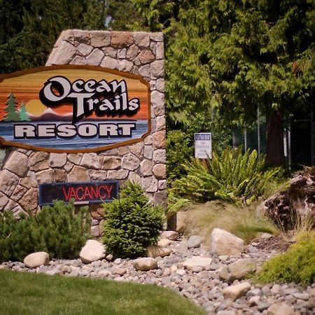 Ocean Trails Resort Parksville Exterior foto